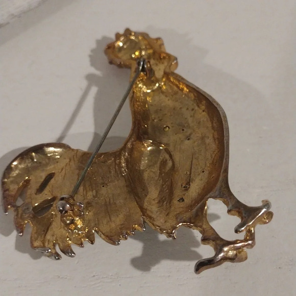 Vintage Strutting Cockerell Brooch 🖤 - Picture 8 of 8